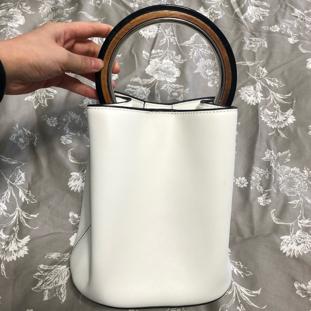100% soft leather handbag in white